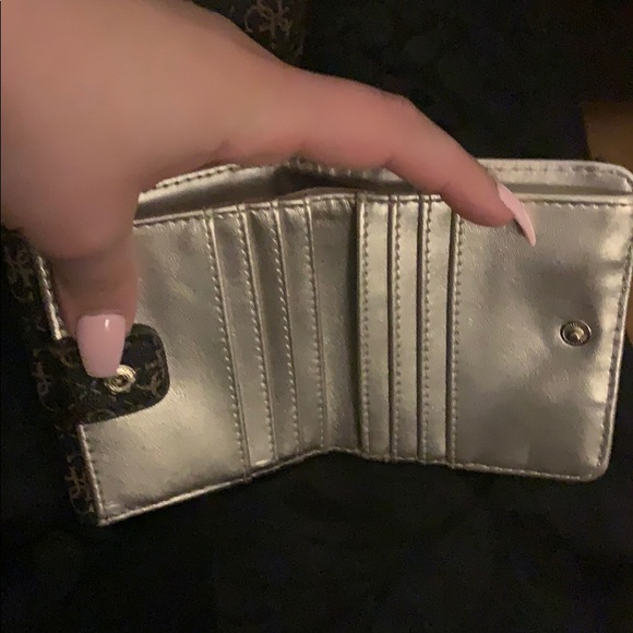 Guess bag and wallet 2 in 1 - Picture 8 of 8